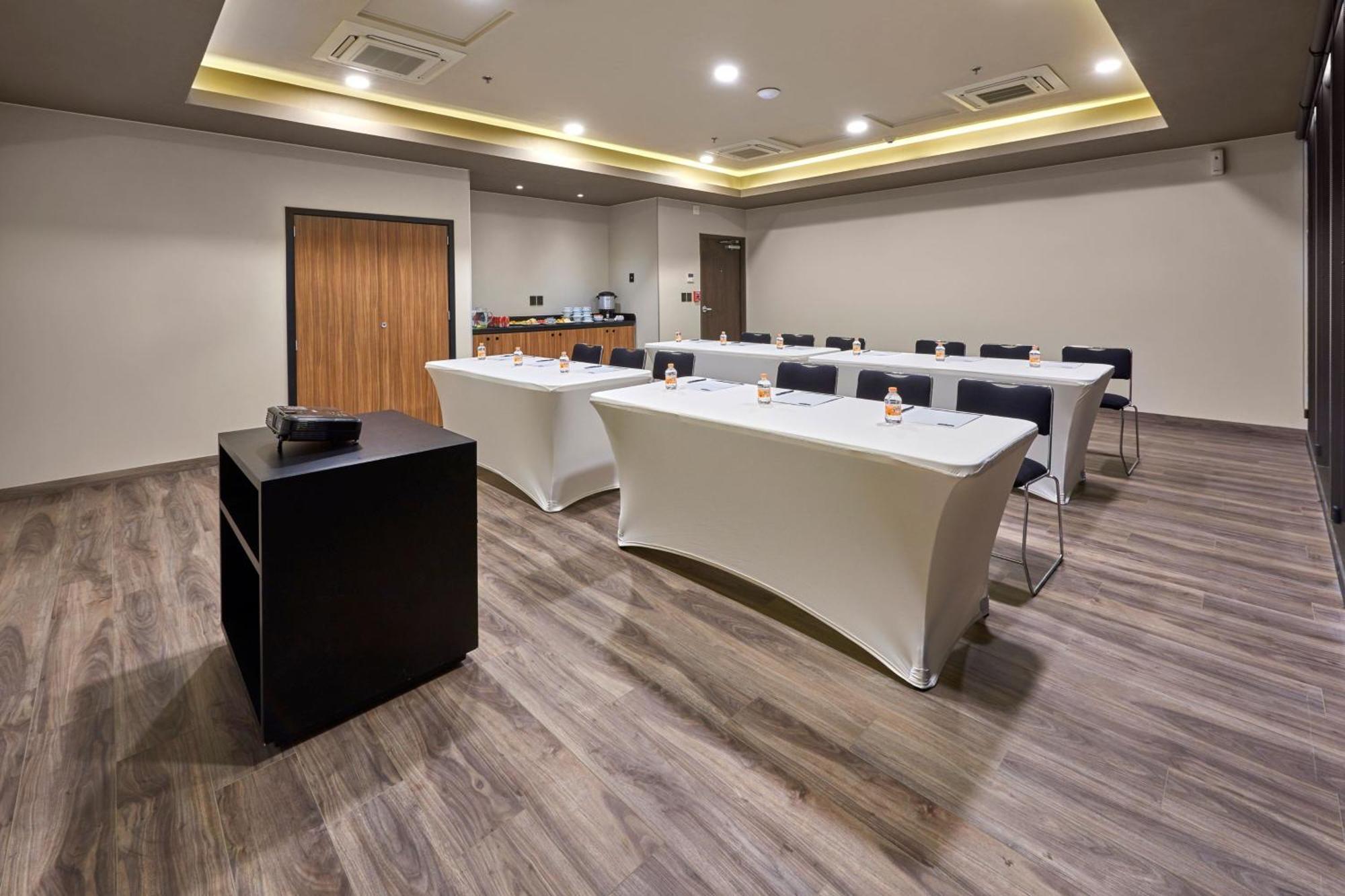City Express Plus By Marriott Ciudad De Mexico Interlomas エクステリア 写真
